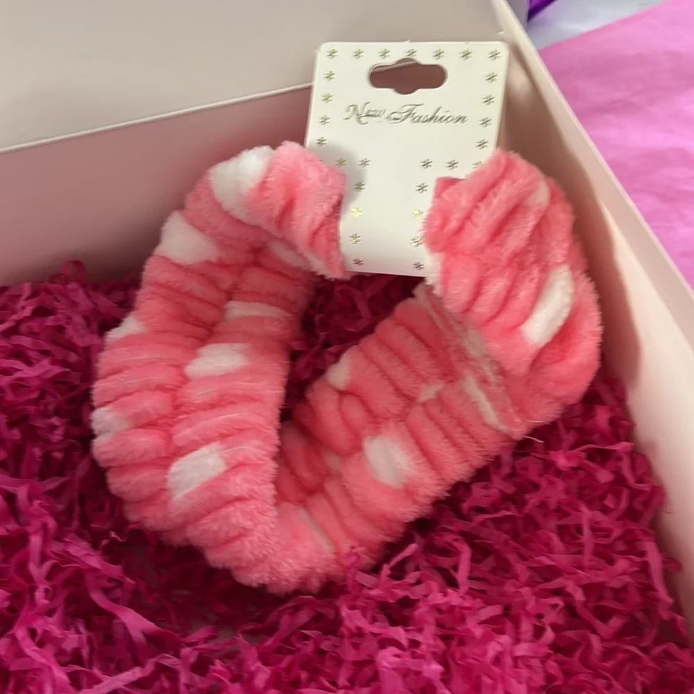 Mother’s Day Spa Bundle Gift Box! - Picture 4 of 11